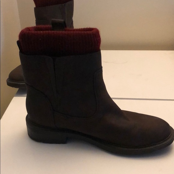 Tommy Hilfiger boots - Picture 2 of 6